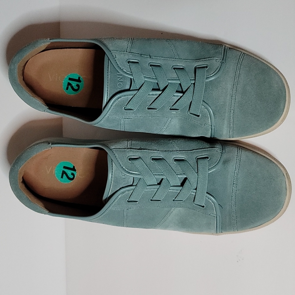 Vionic slip on sneakers